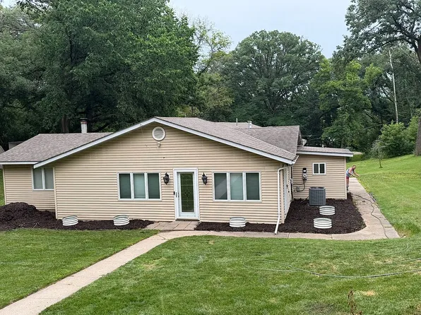 20192 Akin Rd, Farmington, MN 55024