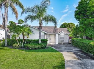 115 Lochness Ln, Kissimmee, FL 34743