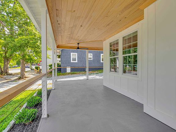 3rd image of 351 Winsmith Ave