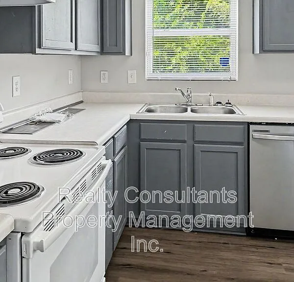 2717 Forest Grove Ct — Photo 16