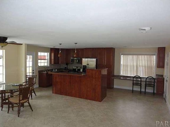 4th image of 3910 Lynn Ora Dr