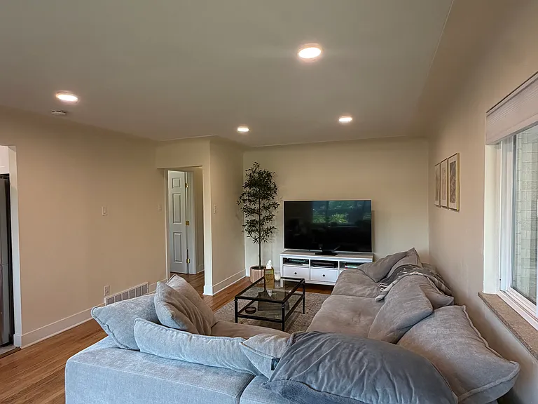 1379 Stuart St — Photo 6