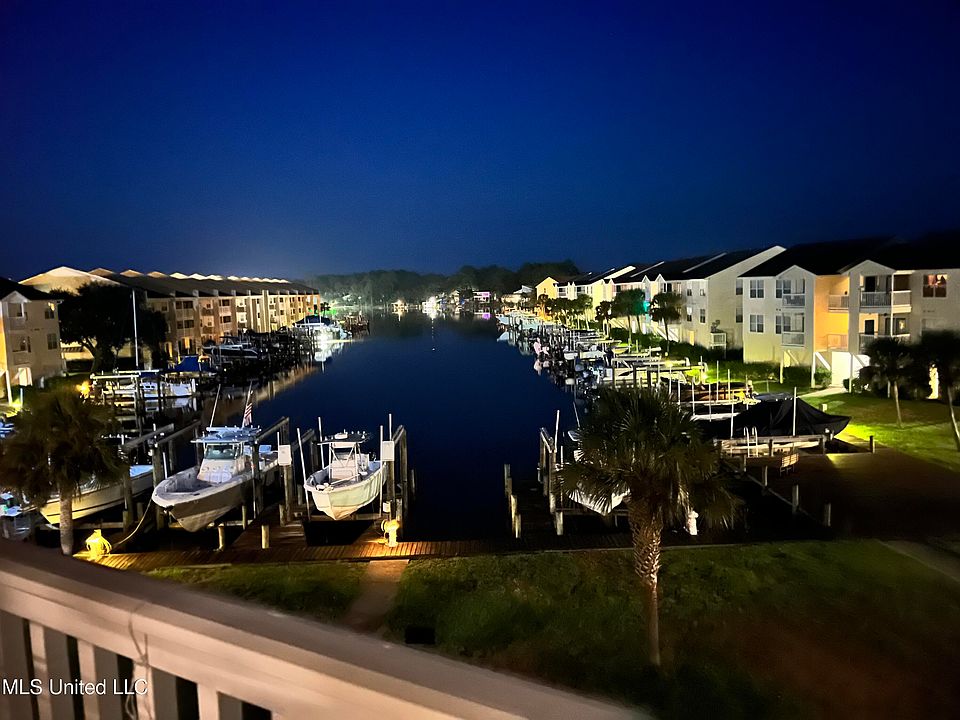 1st image of 2421 Beach View Dr #C06