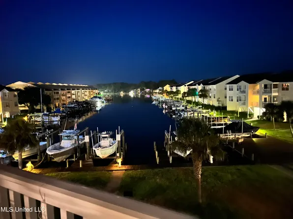 2421 Beach View Dr #C06, Ocean Springs, MS 39564