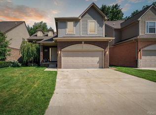 13897 Grandeur Ave, Shelby Township, MI 48315