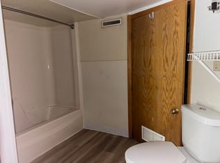 605 College Dr #2, Decorah, IA 52101