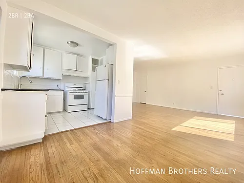 1162 N Orange Grove Ave Photo 1