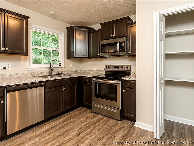 6258 Stoney Point Loop — Photo 9