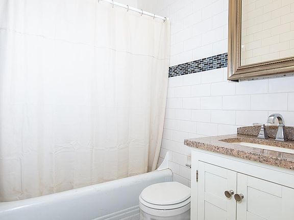 5th image of 205 W 54th St #3GG