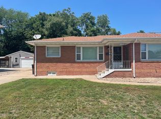 1104 W 7th St, Hastings, NE 68901