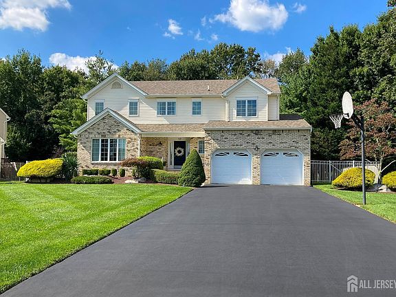 2nd image of 12 Templar Rd