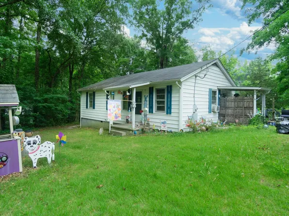 76 P G Pearce Rd, Zebulon, NC 27597