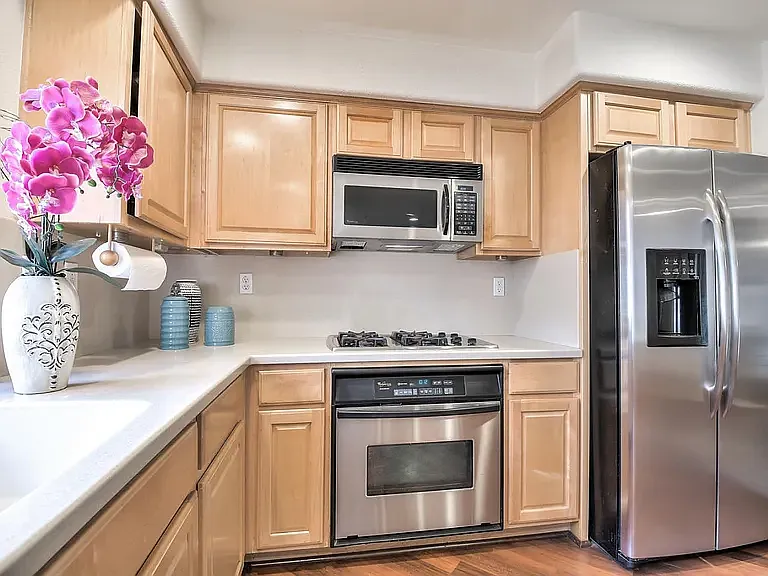 3271 Shiraz Pl — Photo 28
