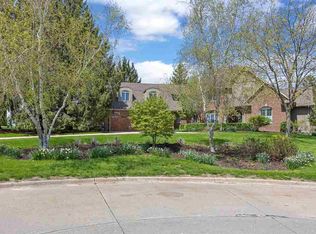 20 Cherry Ln NE, Iowa City, IA 52240