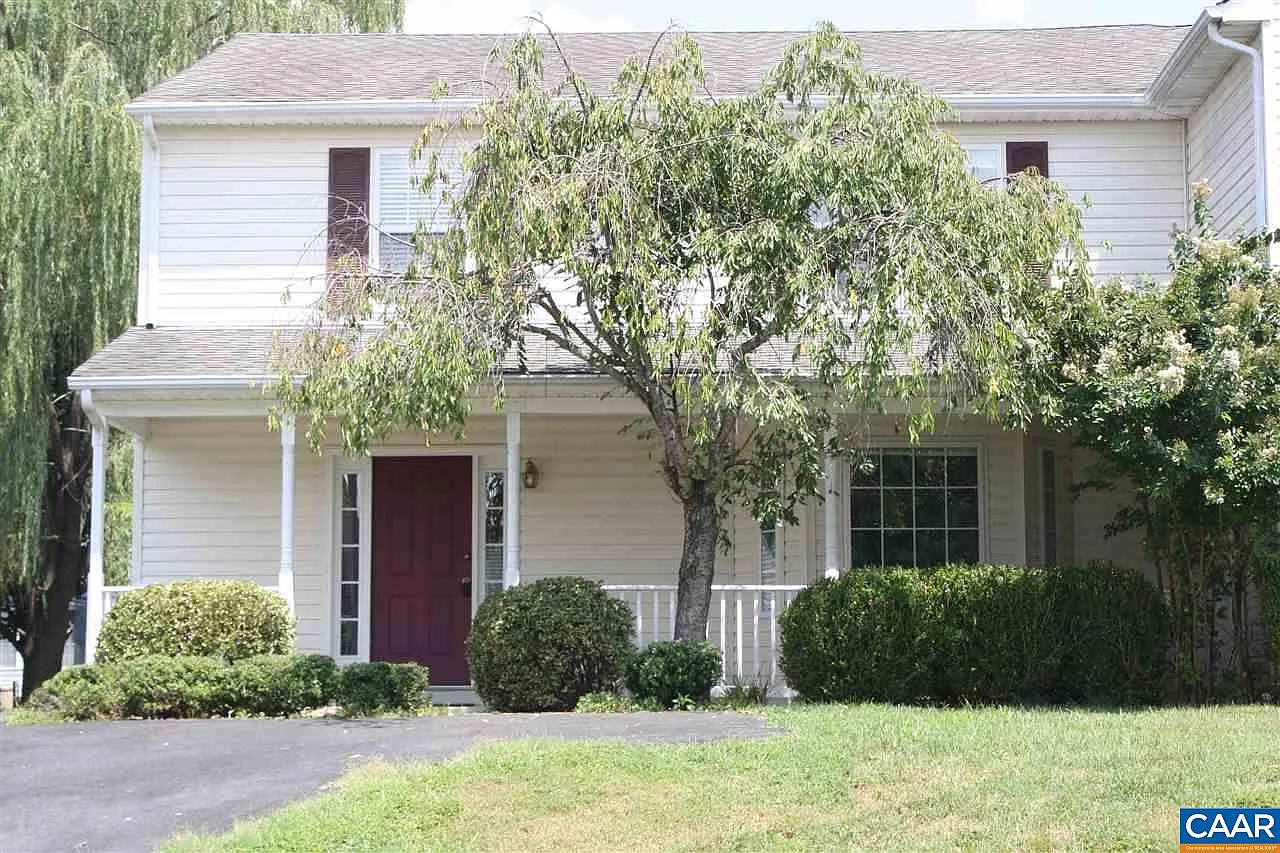1525 Primrose Ln photo 1