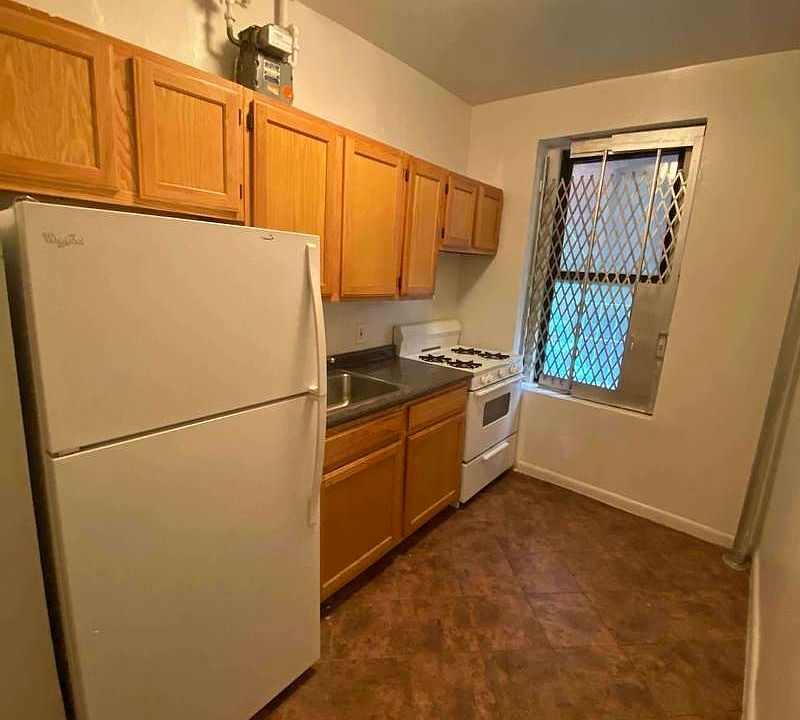 1st image of 2280 Grand Ave APT B