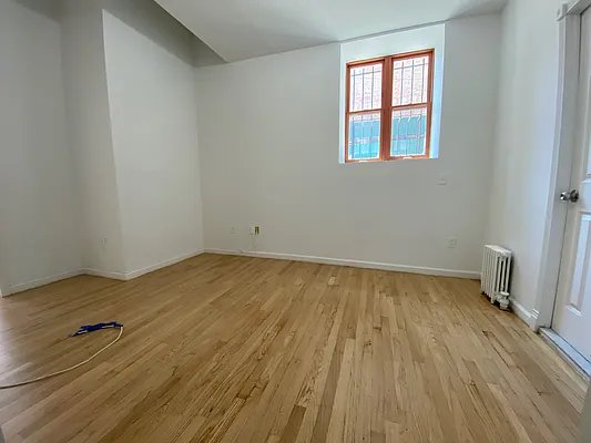 Rented by J PRESTON AND ASSOCIATES INC | media 12