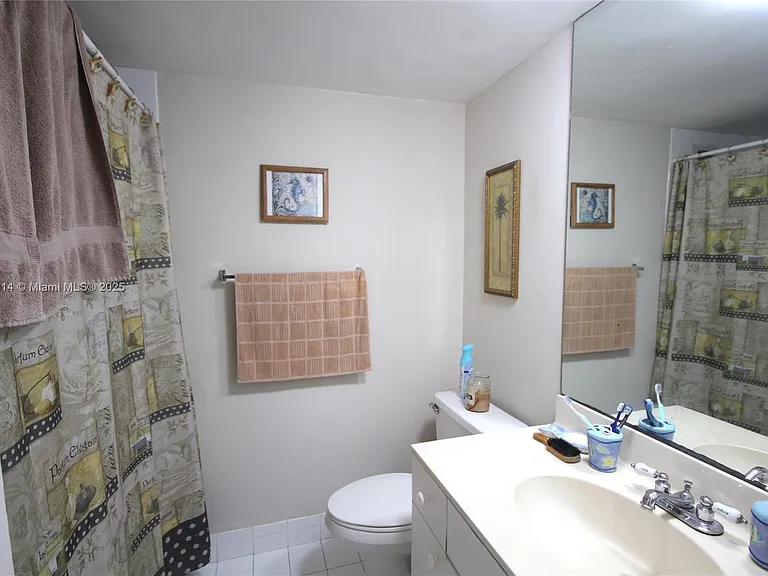 5161 Collins Ave #603 — Photo 28