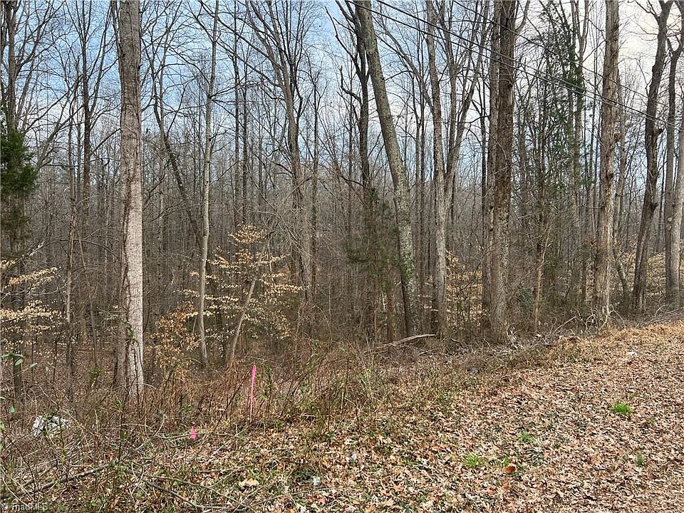 2nd image of 5058 Sitka Rd