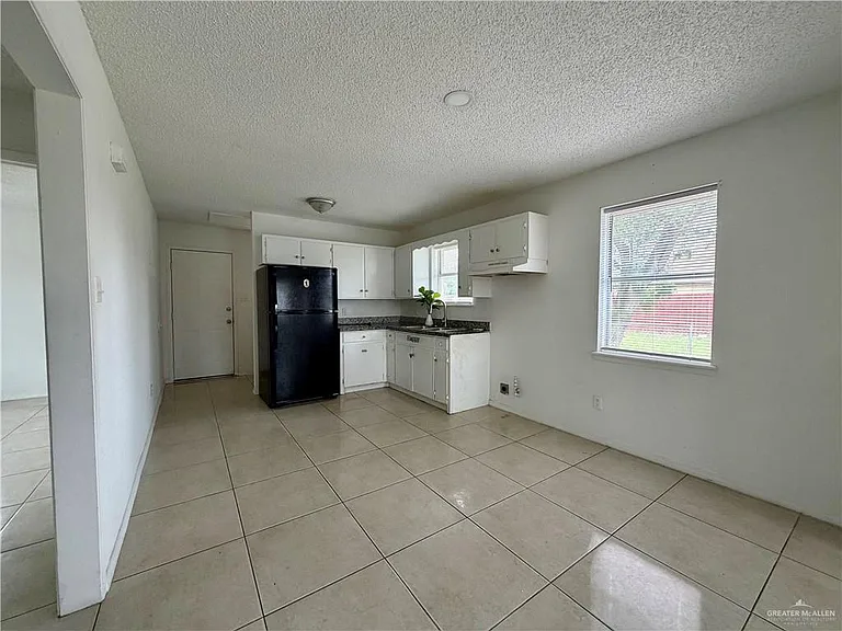 301 S Raul Longoria Rd — Photo 5