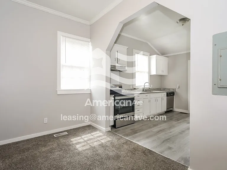 92493_004_dining_room_12823430.jpg