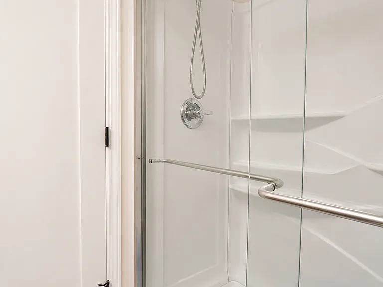2117 Sierra Dr — Photo 24