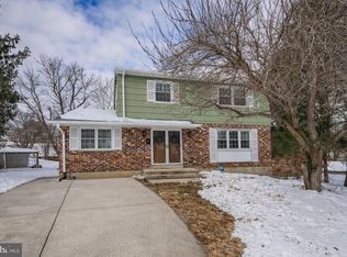 5 Carlton Crest Ct, Reisterstown, MD 21136