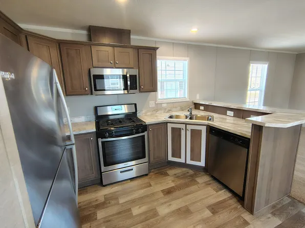 5201 Chantelle Dr #134, Flint, MI 48507