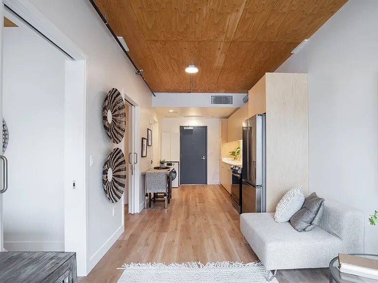 12th Street Apartments — Photo 13