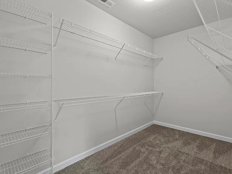 2035 Folkstone Woods Ln — Photo 23