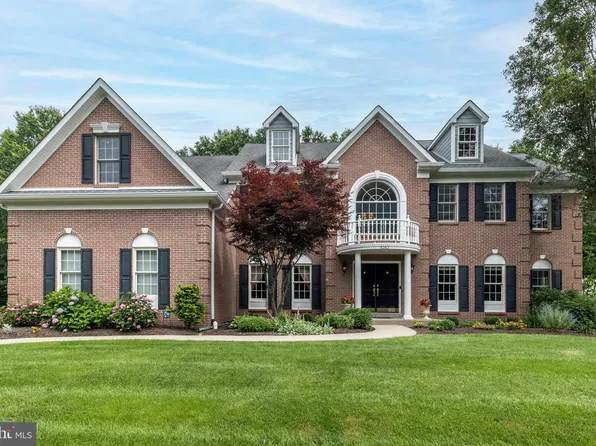 5262 Bailey Ct E, Doylestown, PA 18902