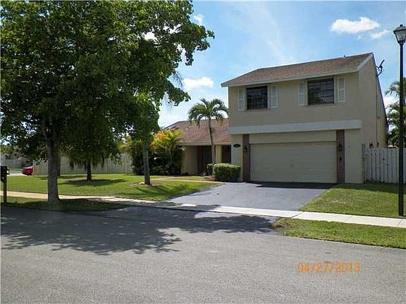 4th image of 1081 Cedar Creek Way