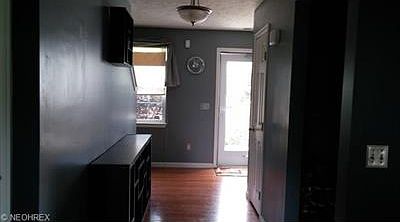 2nd image of 122 Stonefield Dr