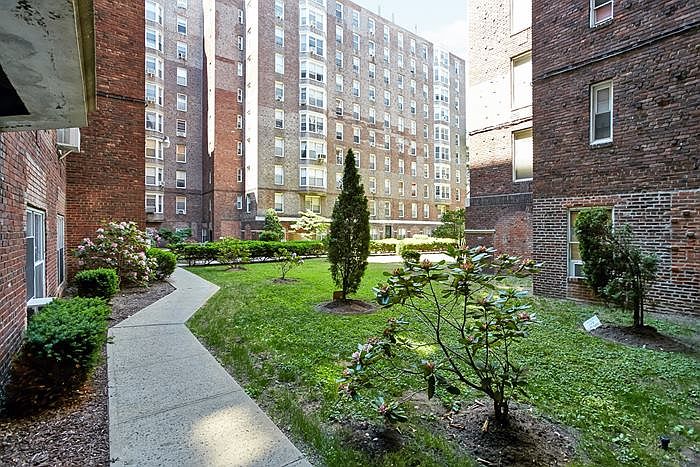 1st image of 190 72nd St APT 128