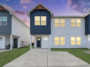 807 Avenue J Pl, Conroe, TX 77301