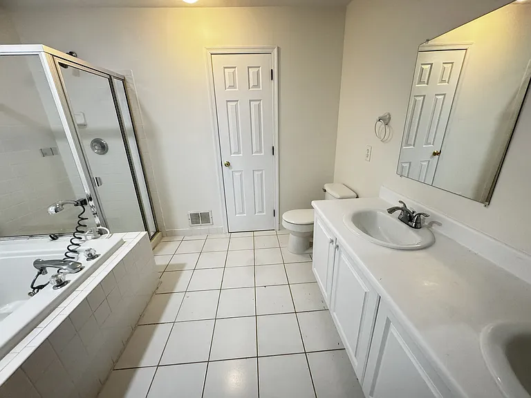 102 Wellington Park Dr — Photo 14