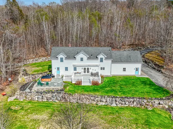 63 Bay View Drive, Belgrade, ME 04917