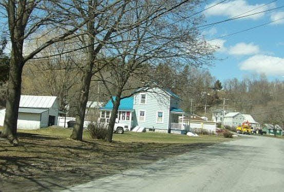 3rd image of 233 North St