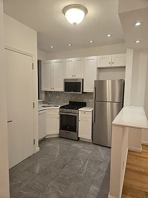 Rented by CitySites Real Estate Group | media 23