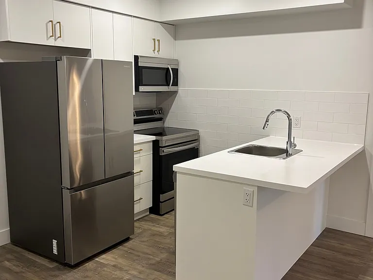 69 Curtis St #302 — Photo 3