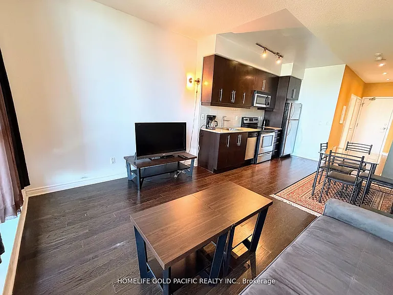 2885 Bayview Ave #715 — Photo 4