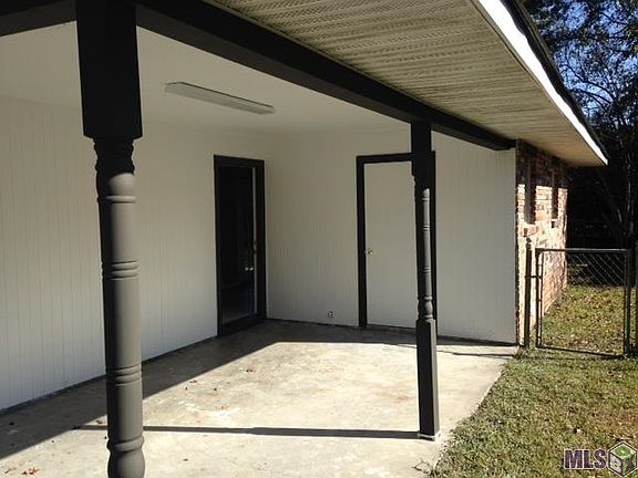 4th image of 1324 S Stacy Ave