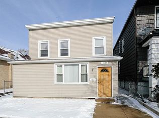 4834 W Cornelia Ave, Chicago, IL 60641
