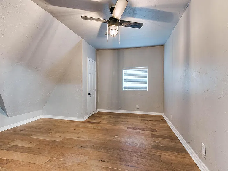 1824 NW 14th St — Photo 15