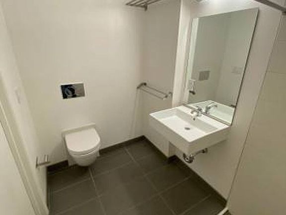 4th image of 1050 Valencia St #202