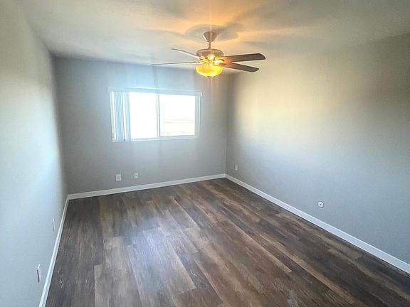 4th image of 1645 Emerald St APT 2N
