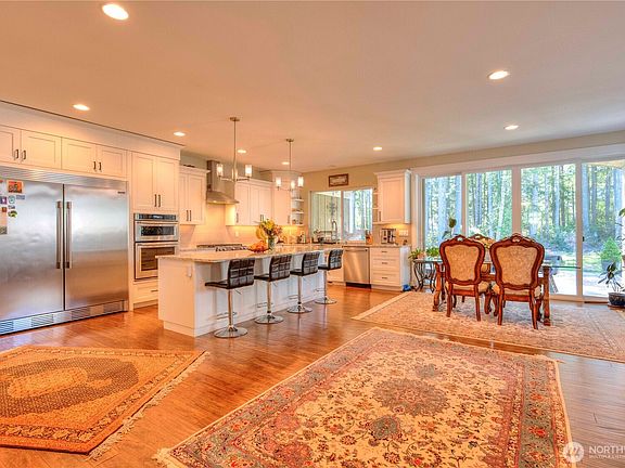 3rd image of 7709 Swift Lane NE