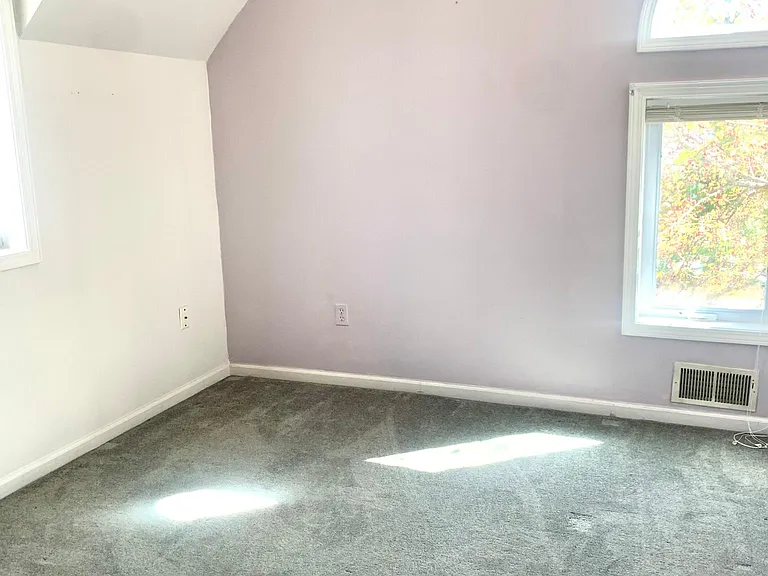 91 Schilling Ln — Photo 11
