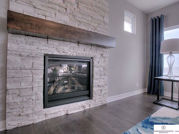5th image of 6126 S 195th St