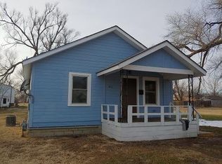 1412 N Elm St, Russell, KS 67665